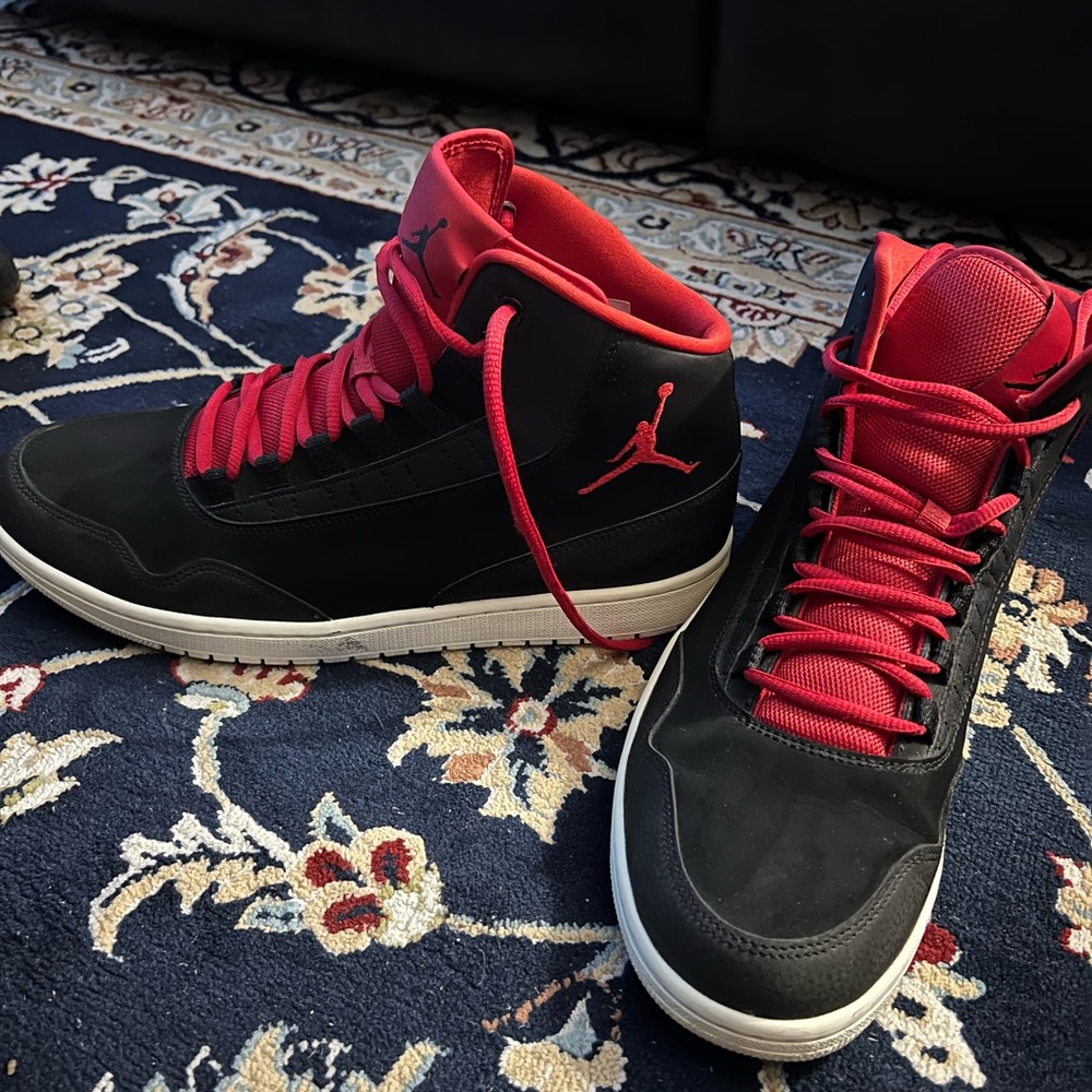 Back and read Jordan shoes